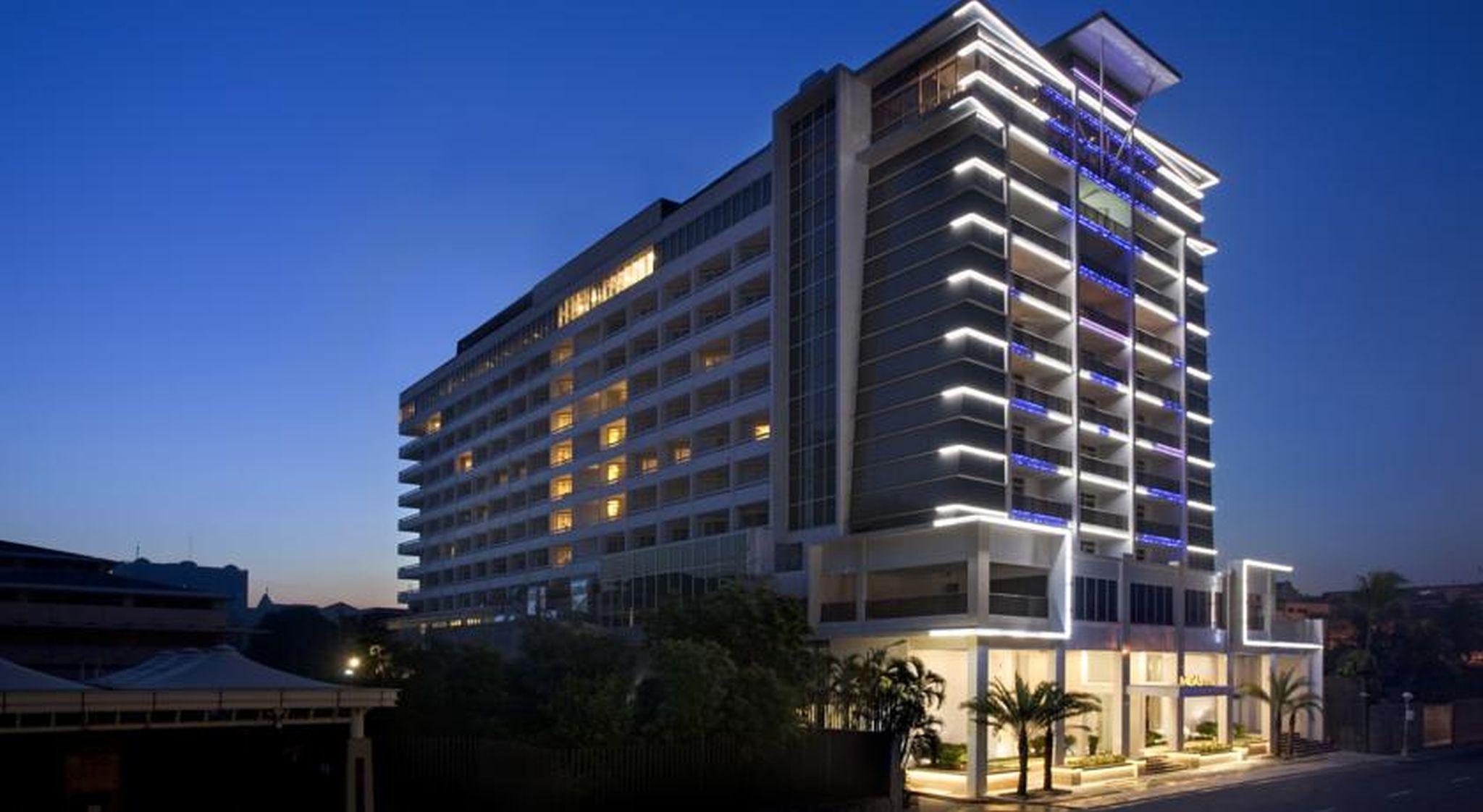 Midas Hotel And Casino Pasay Exterior foto